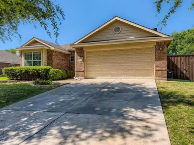 2001 Prescott Downs Dr, Denton, TX 76210 - photo 2