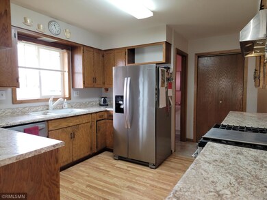 320 Main St E, Eagle Bend, MN 56446 - photo 5