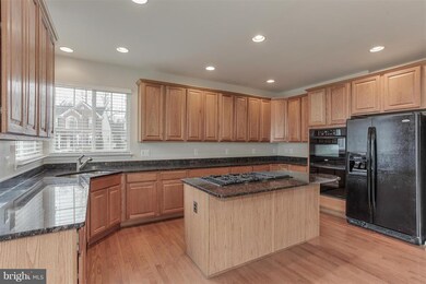 2803 Compass Cir, Woodbridge, VA 22191 - photo 4