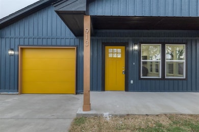 913 SE 43rd St, Oklahoma City, OK 73129 - photo 4