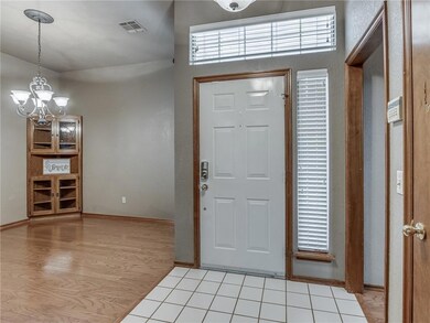 925 Goshawk Dr, Norman, OK 73072 - photo 5