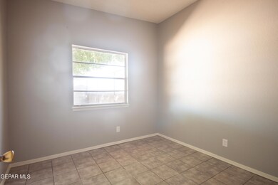 8153 Saint Andrew Ln unit B, El Paso, TX 79907 - photo 7