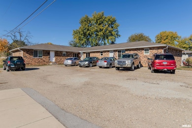 201 Cypress St, Pekin, IL 61554 - photo 6