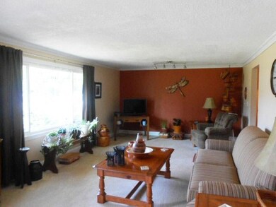 3110 31st St, Columbus, IN 47203 - photo 2