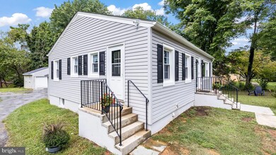 22199 Mcquay Heights Ln, Middleburg, VA 20117 - photo 2