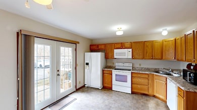 302 Swanton Rd, Madison, WI 53714 - photo 7