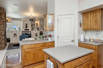 Kitchen (2)