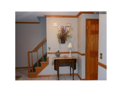 Welcoming foyer with tile flooring, 6 panel oak do