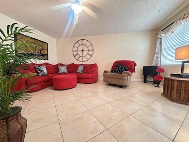 455 Durham O unit 455, Deerfield Beach, FL 33442 - photo 3