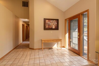 57686 Red Cedar Ln, Sunriver, OR 97707 - photo 3