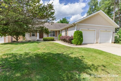 760 Godfrey St SE, Lowell, MI 49331 - photo 3