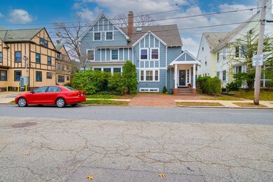553 Lloyd Ave unit 2, Providence, RI 02906 - photo 4