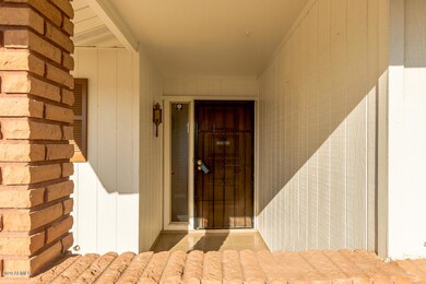 10118 W Caron Dr, Sun City, AZ 85351 - photo 5