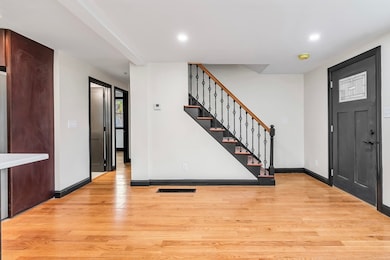 133 Salem Rd, Billerica, MA 01821 - photo 5