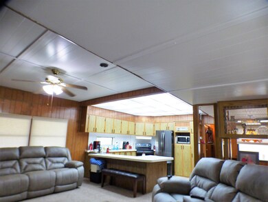 4227 N Private Road 1190 E unit E, Loogootee, IN 47553 - photo 3