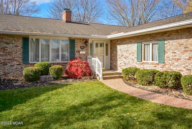 801 N Blackhoof St, Wapakoneta, OH 45895 - photo 3