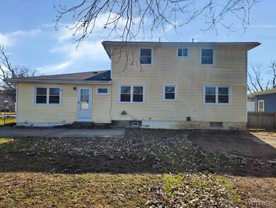 786 Castlebar Dr, North Tonawanda, NY 14120 - photo 4