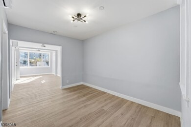 20 Wickham St, Passaic, NJ 07055 - photo 4