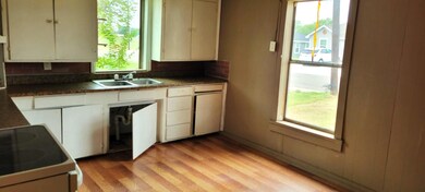 600 Water St, Whitesboro, TX 76273 - photo 4