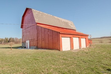 barn right