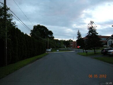 1180 Shadow Oaks Ln, Slatington, PA 18080 - photo 5