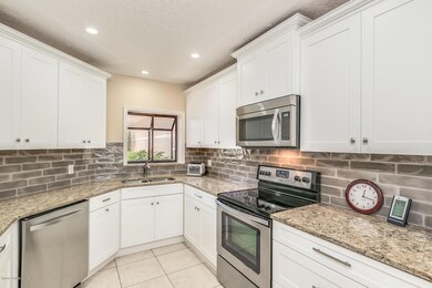 32_32Marina9023_mls