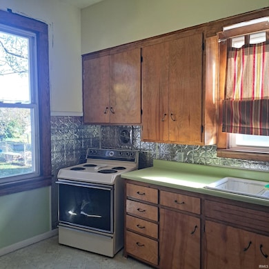 404 E Iowa St, Evansville, IN 47711 - photo 4