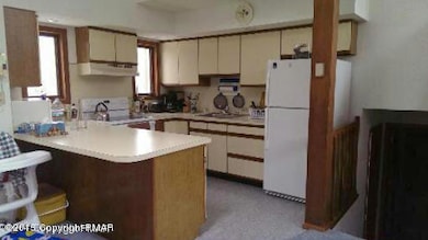 1965 Horseshoe Bend, Tobyhanna, PA 18466 - photo 4