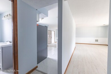 8430 Sanlando Ave, Jacksonville, FL 32211 - photo 7