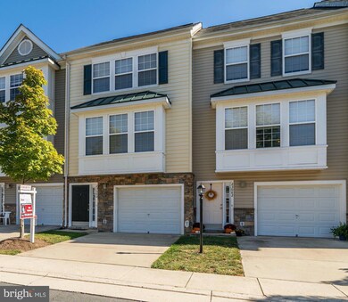 23080 Fontwell Square, Sterling, VA 20166 - photo 2