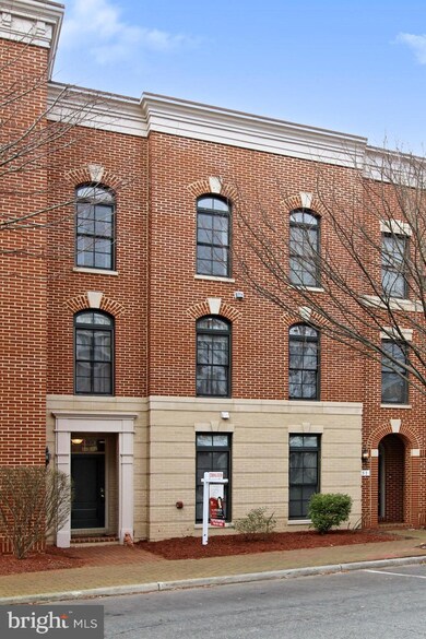 449 Belmont Bay Dr, Woodbridge, VA 22191 - photo 2