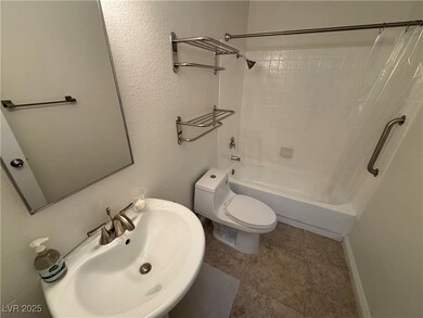 520 Elm Dr unit 103, Las Vegas, NV 89169 - photo 7