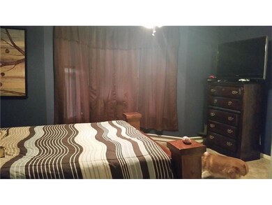 853 N Anderson St, Elwood, IN 46036 - photo 2