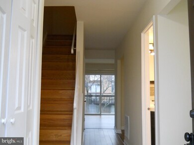 2324 Sun Valley Cir unit 1-J, Silver Spring, MD 20906 - photo 5