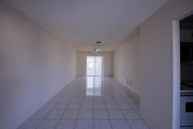 2102 NE 1st Way unit 202, Boynton Beach, FL 33435 - photo 5