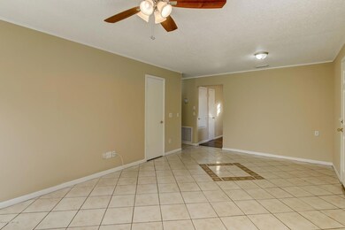 8869 Sandusky Ave S, Jacksonville, FL 32216 - photo 5