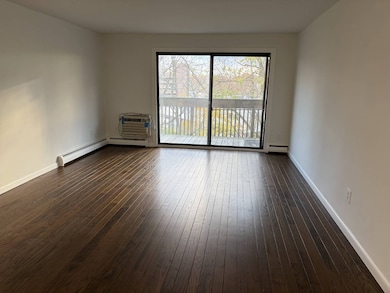 37 Hillside Terrace unit A, White Plains, NY 10601 - photo 3