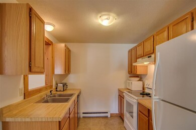 44 Church St unit 5, Lincoln, NH 03251 - photo 4