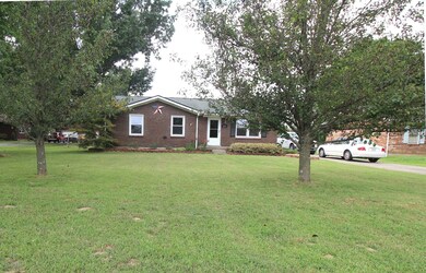 1371 Fisher Ln, Mount Washington, KY 40047 - photo 2