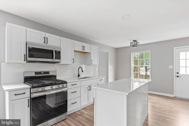 125 Pine Ave, Runnemede, NJ 08078 - photo 3