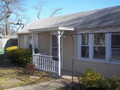 95 College Ave unit Rear, Eatontown, NJ 07724 - photo 3