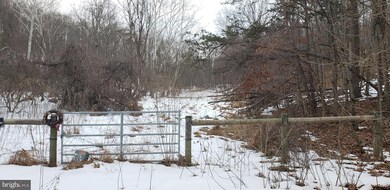 0 Route unit WVMO2001156, Berkeley Springs, WV 25411 - photo 2