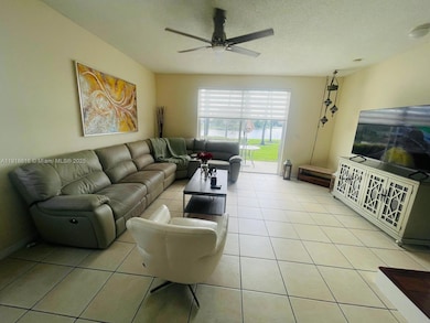 3778 San Simeon Cir, Weston, FL 33331 - photo 5