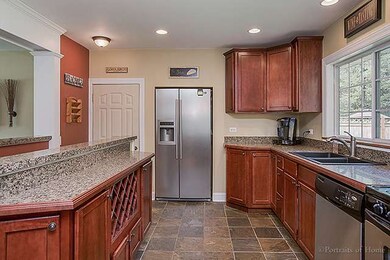 439 Webster St, Batavia, IL 60510 - photo 6