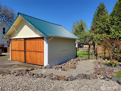 620 S 2nd St, Toledo, WA 98591 - photo 7