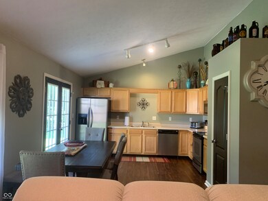 2342 Mcclennan Ct N, Columbus, IN 47203 - photo 7