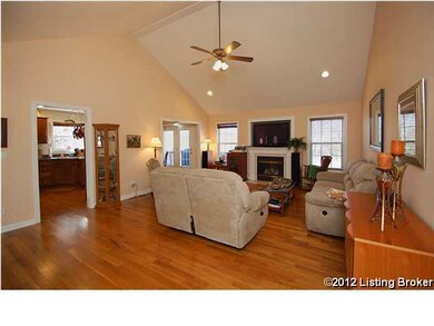 6913 Catalpa Springs Dr, Louisville, KY 40228 - photo 4