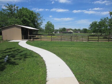 4605 Westwood Ln, Manvel, TX 77578 - photo 2