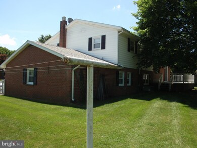 16708 Buford Dr, Williamsport, MD 21795 - photo 4