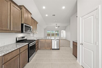 914 Misty Ln, Cleburne, TX 76033 - photo 5